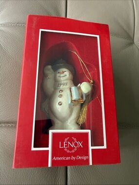 Lenox 1998 White Snowman Ornament with Gold Accents and Red Box*